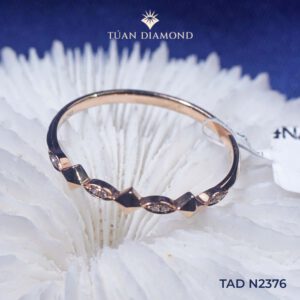nhan-nu-kim-cuong-tu-nhien-tad-n2376