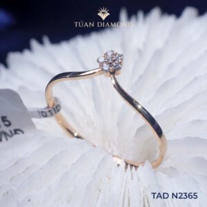 nhan-nu-kim-cuong-thien-nhien-taj-n2365
