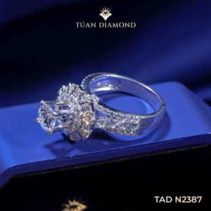 nhan-nu-kim-cuong-tu-nhien-tad-n2387