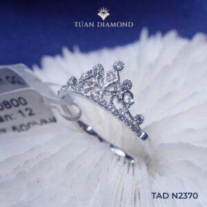 nhan-nu-kim-cuong-tu-nhien-taj-n2370