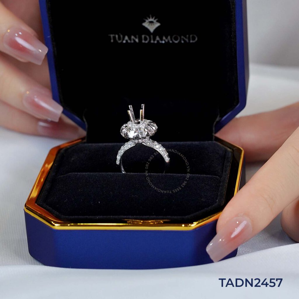 nhan-nu-kim-cuong-tu-nhien-tad-n2457