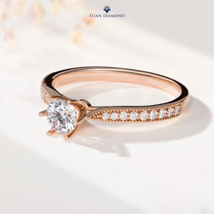 nhan-kim-cuong-nu-solitaire