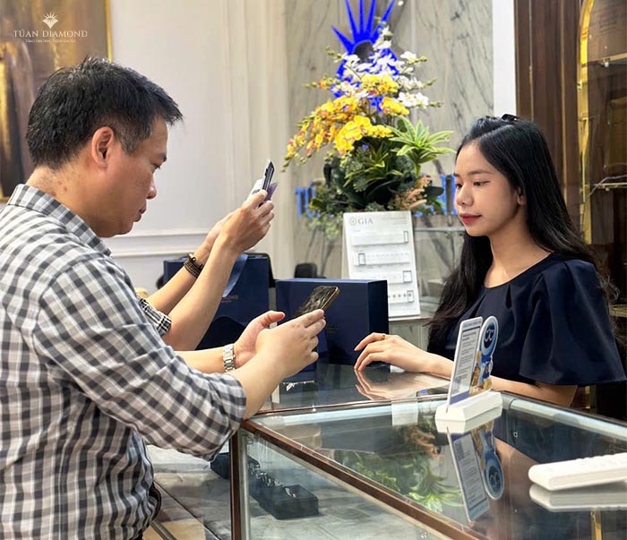mua-kim-cuong-7-ly-2