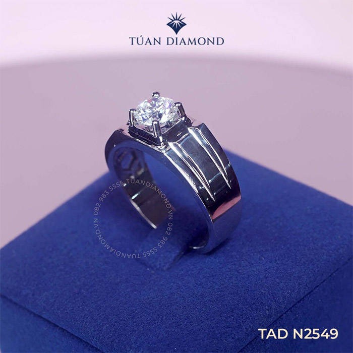 nhan-vang-nam-tadn2549
